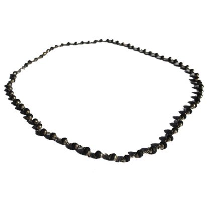 tulasi-negro-kunti-plata-collar